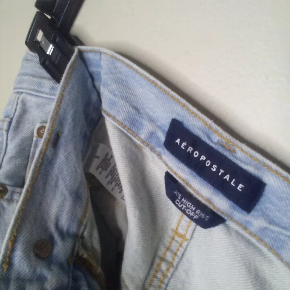 Aeropostale Shorts 6 Women High Rise Cut-Off Button Fly Distressed Raw Hem Blue